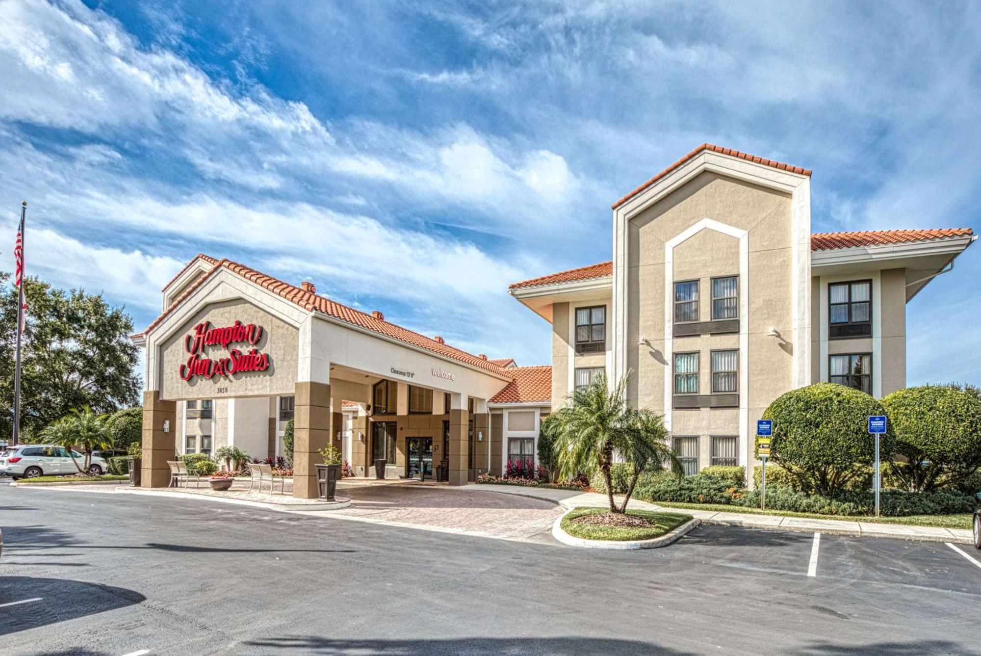 Hampton Inn & Suites Orlando-East Ucf Alafaya Exterior photo